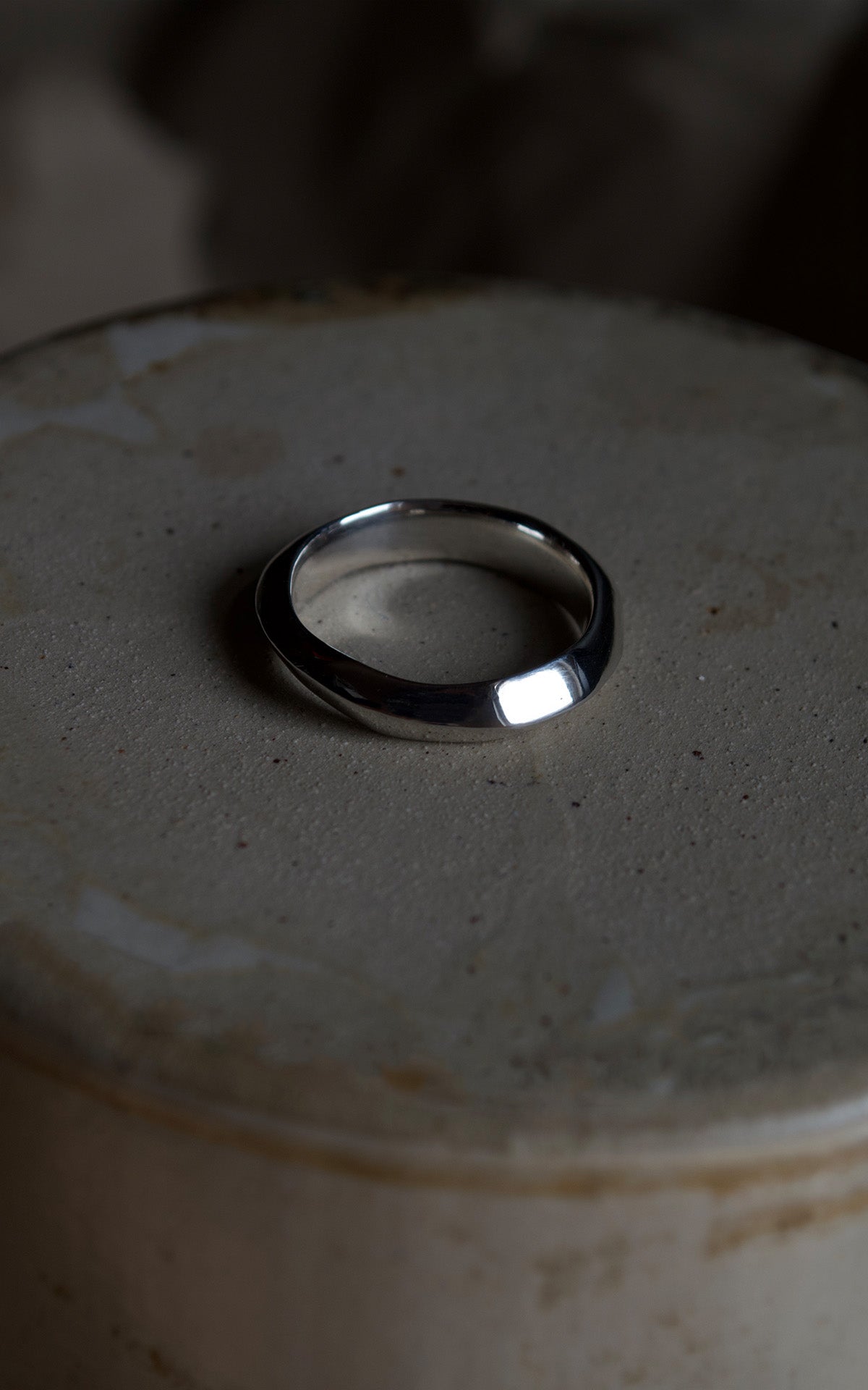 Angular Ring