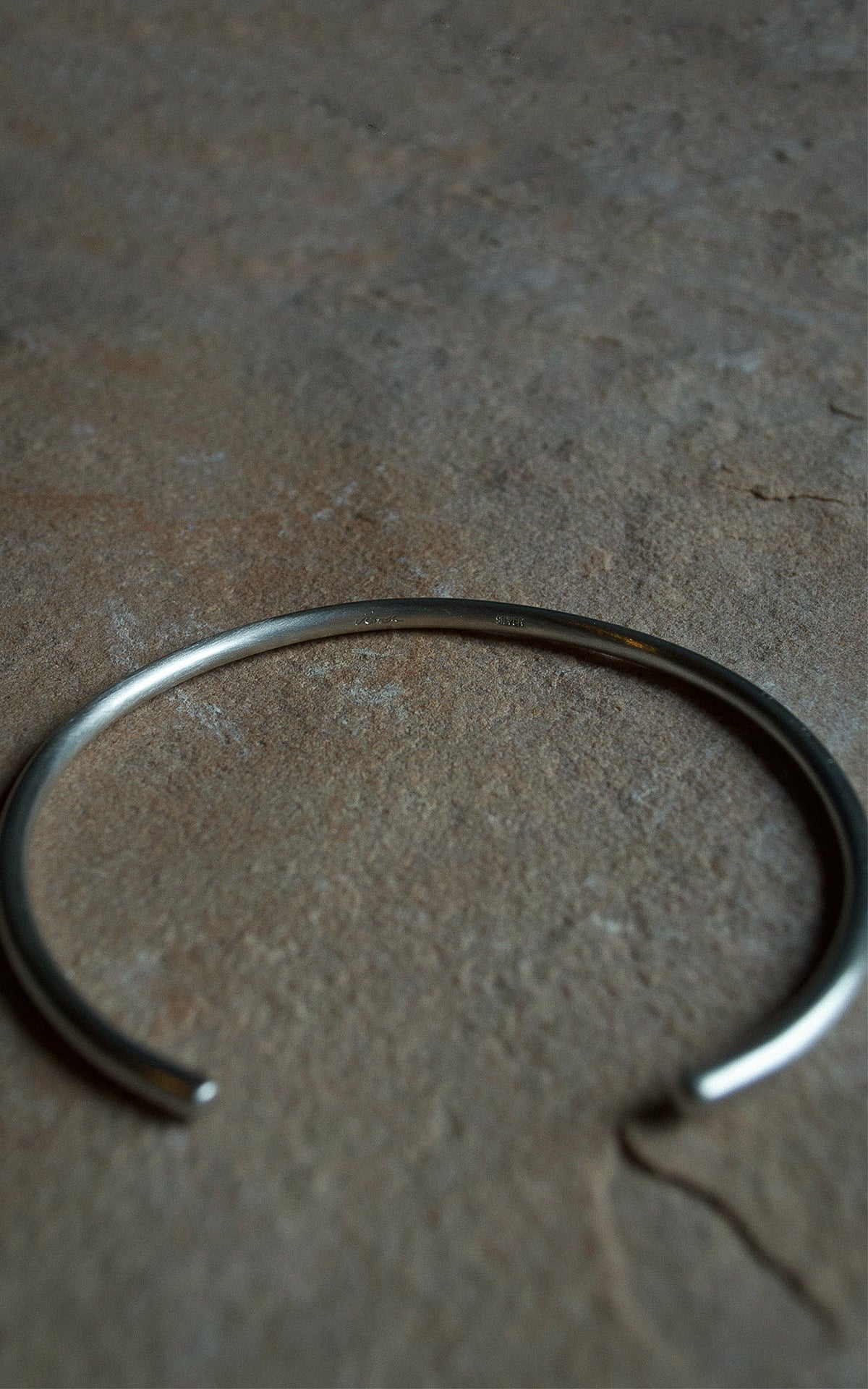 Matte bangle