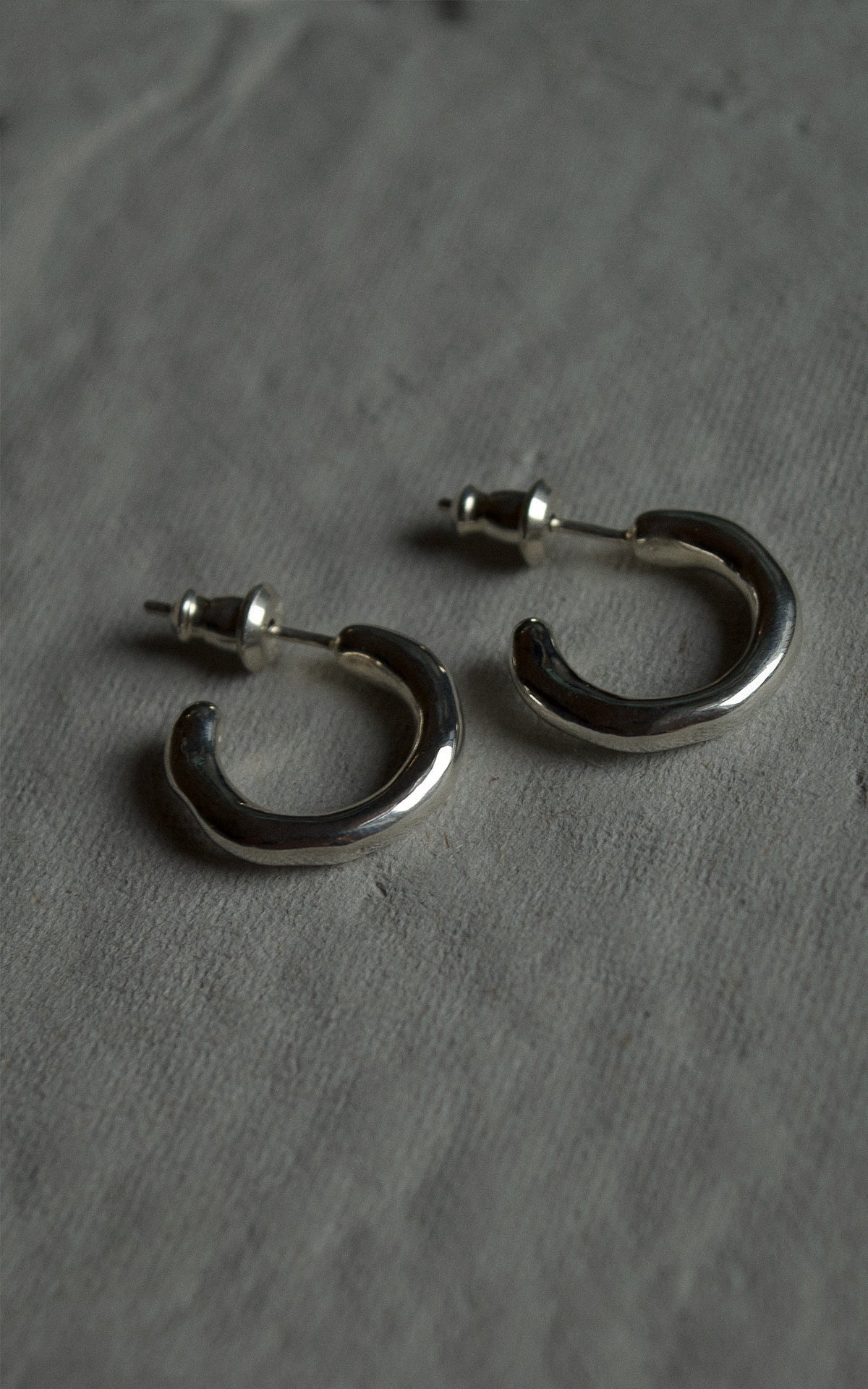 Melt hoop pierce (M)