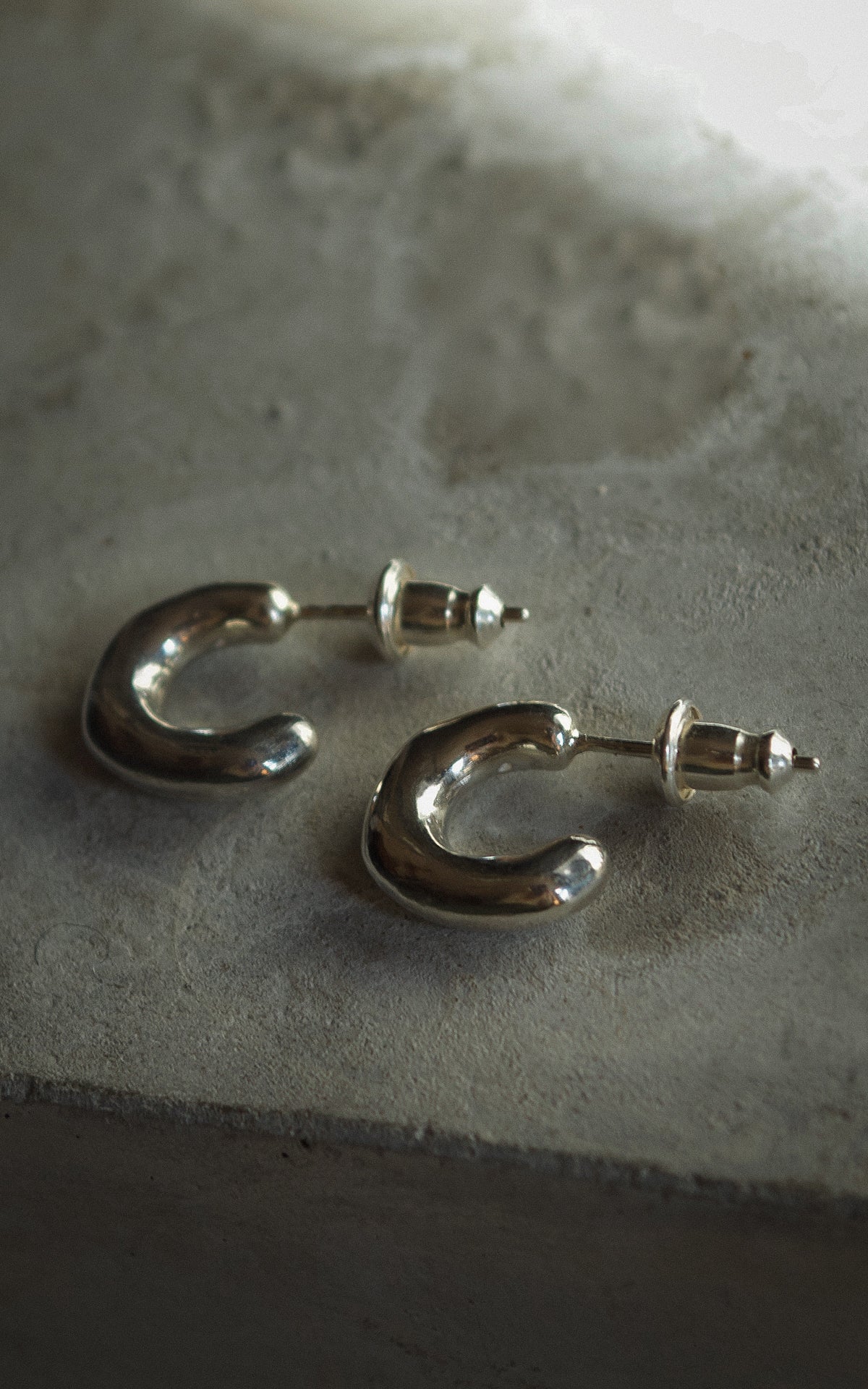 Melt hoop pierce (S)