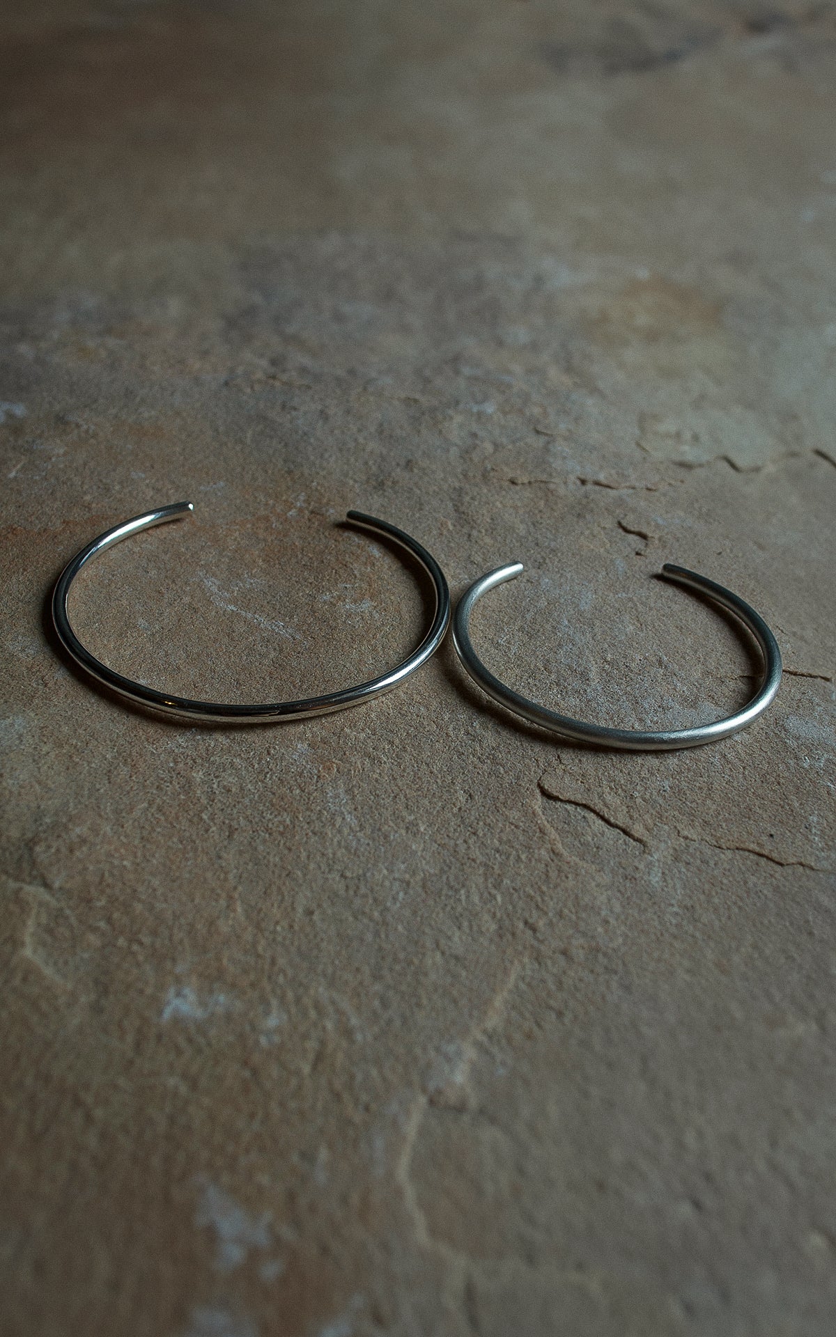 Matte bangle