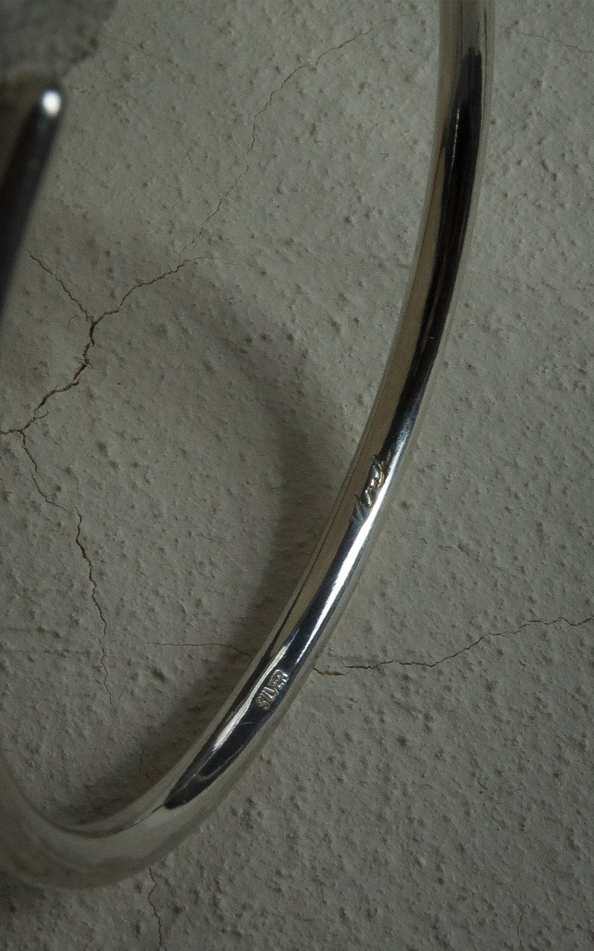 Plain bangle