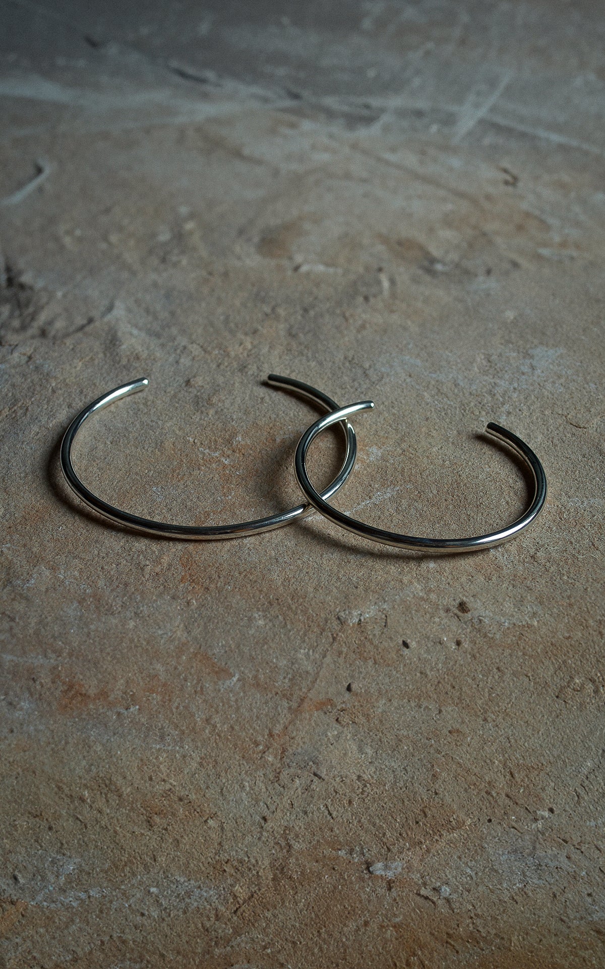 Plain bangle