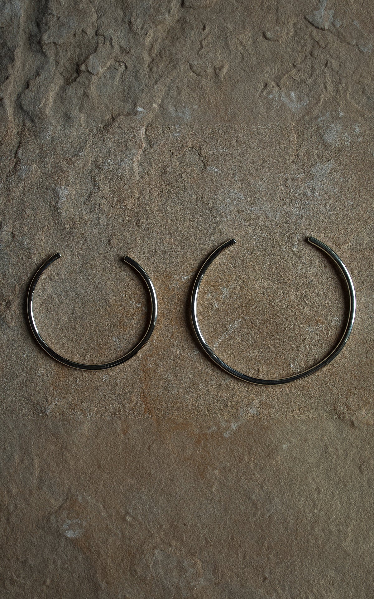 Plain bangle