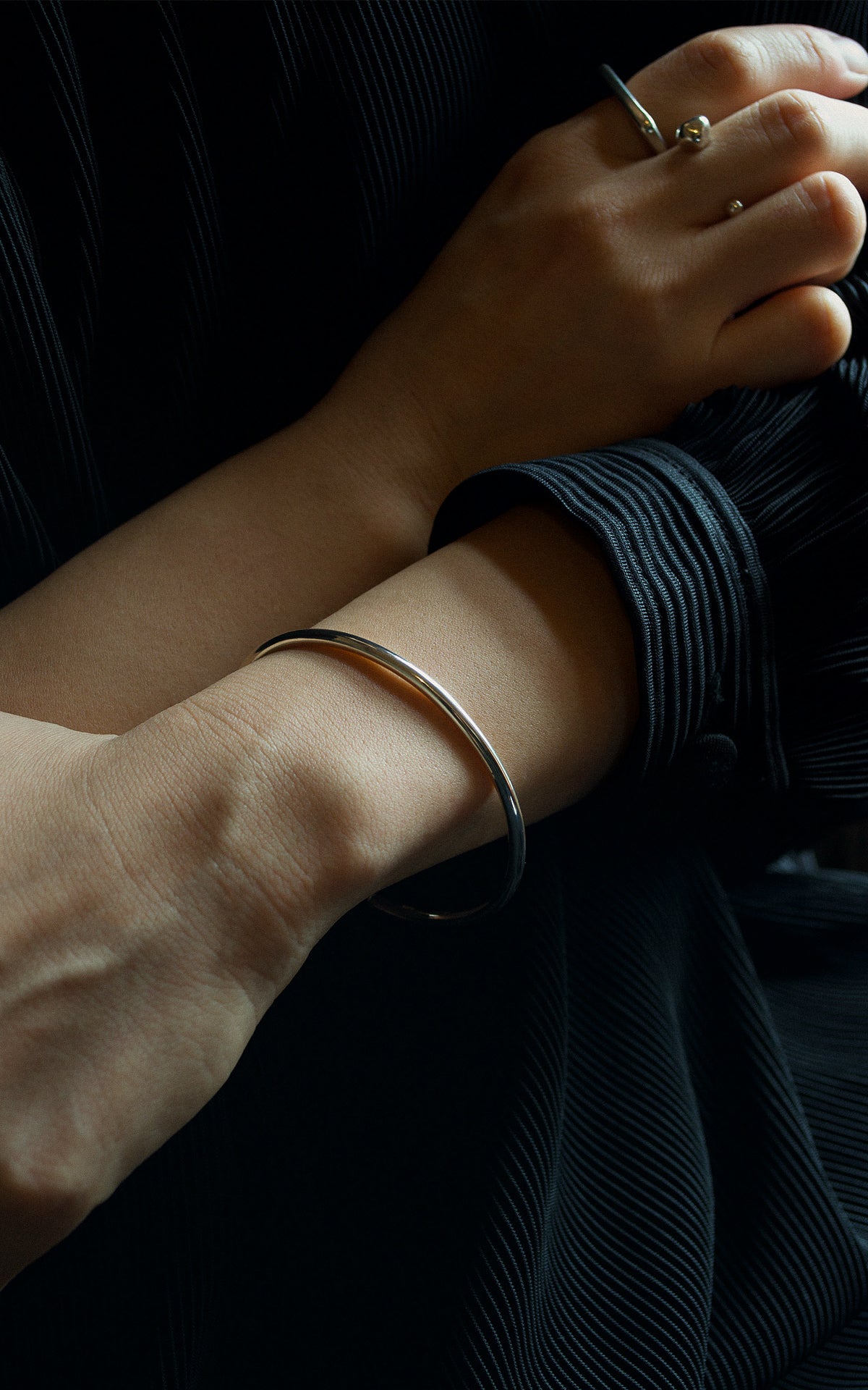 Plain bangle