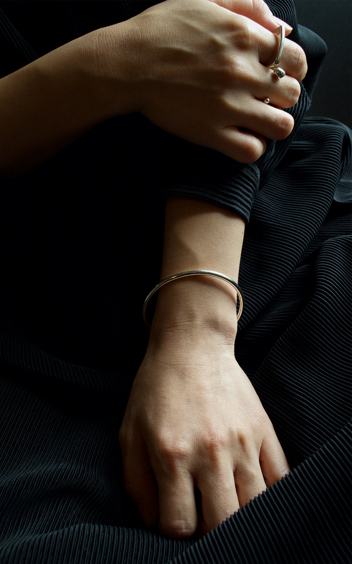 Plain bangle