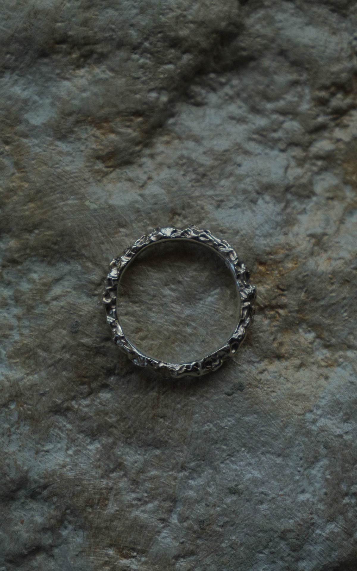 Uneven Ring