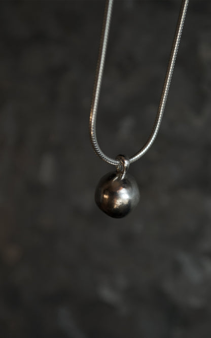 Sphere necklace