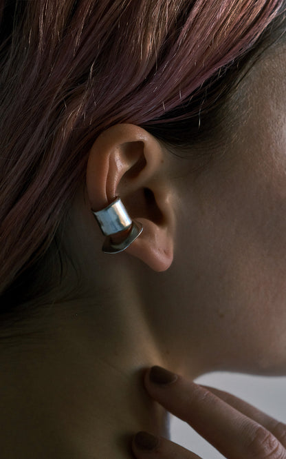 Melt plate ear cuff