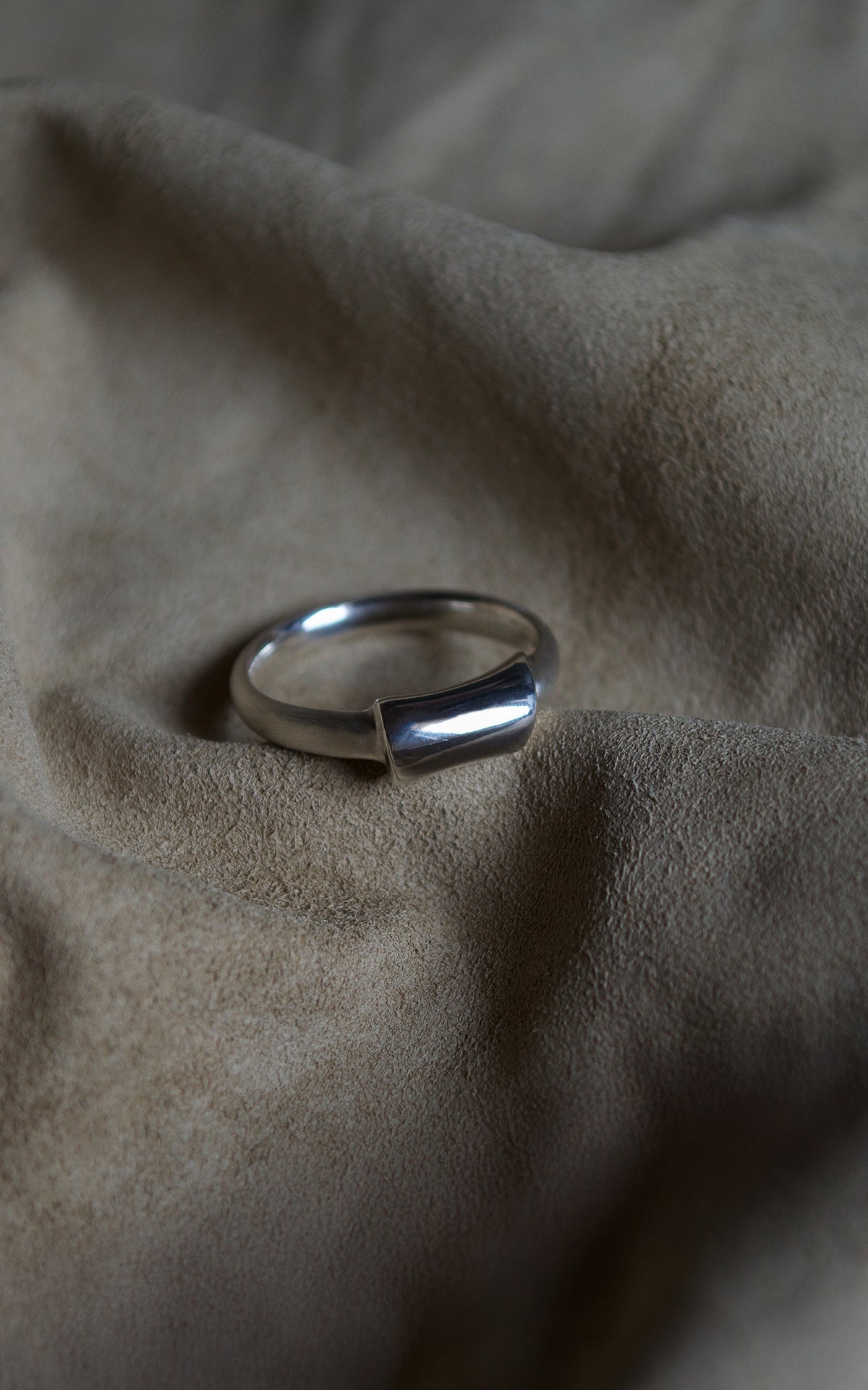 Still Bar Ring