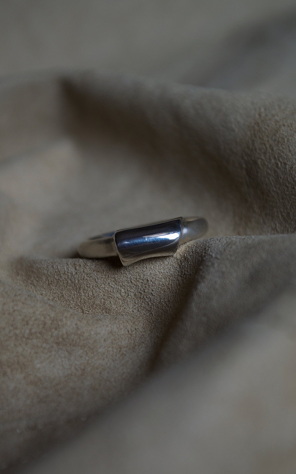 Still Bar Ring