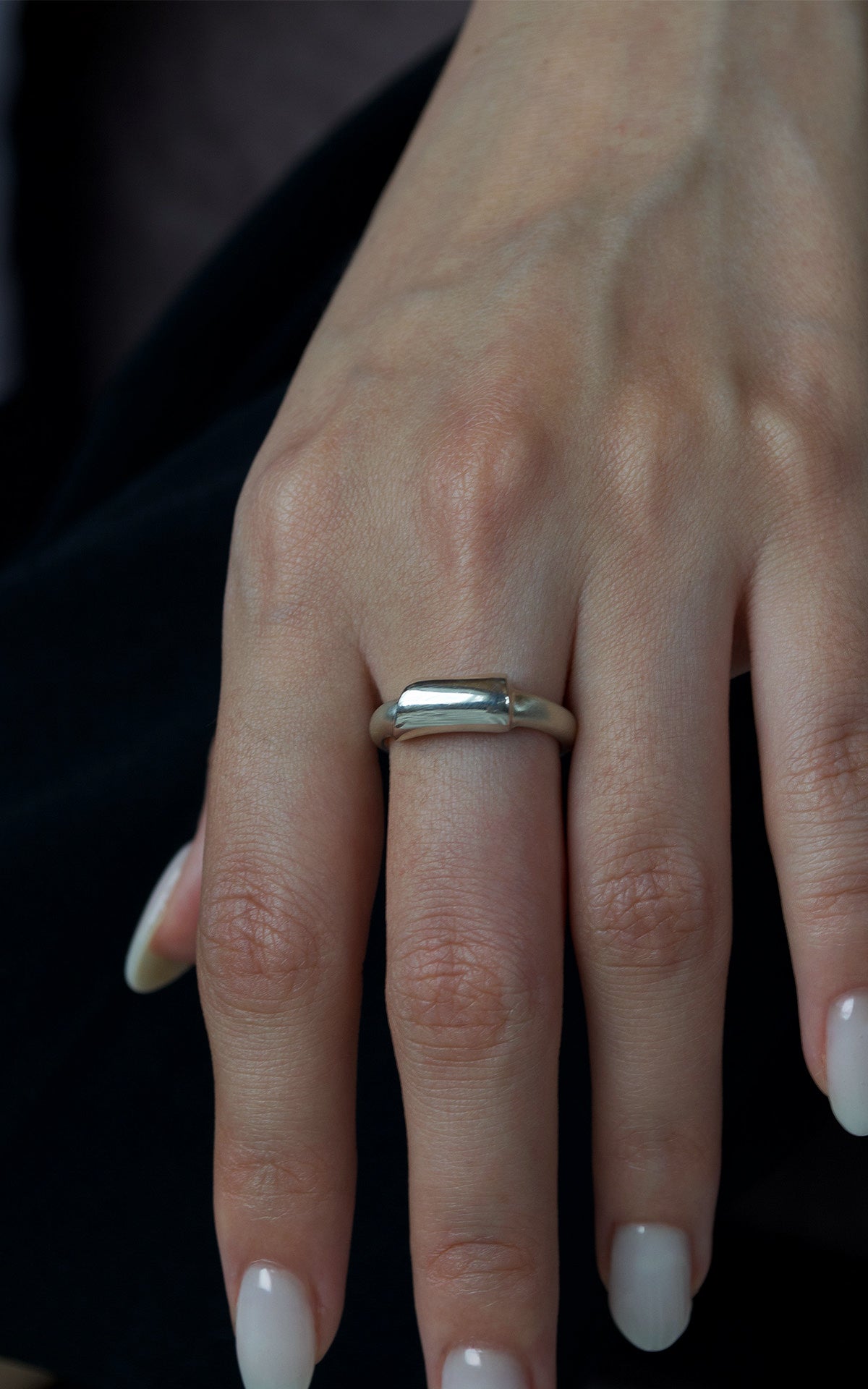 Still Bar Ring