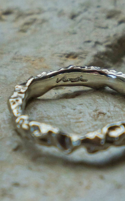 Uneven Ring
