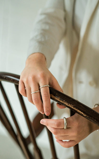 Uneven Ring