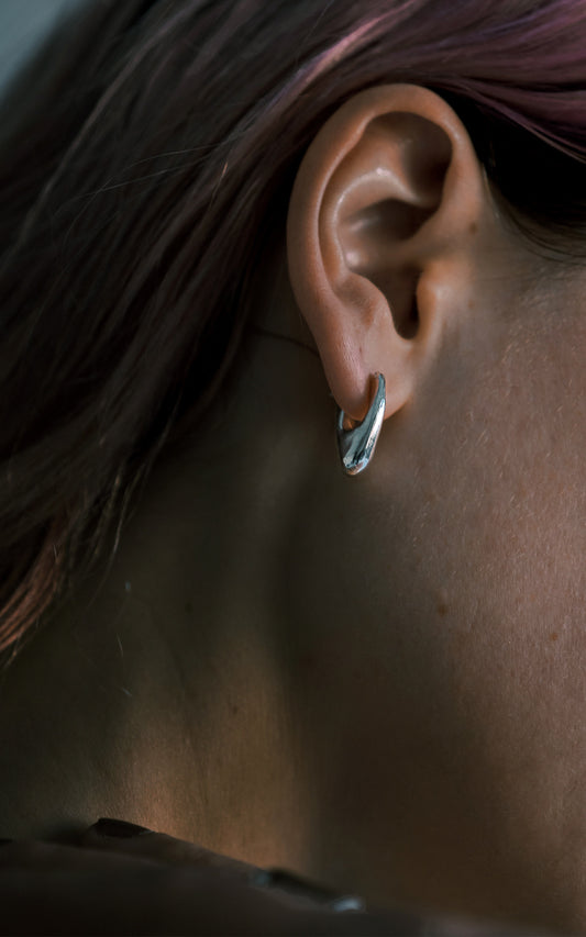 Vintage "V” pierce