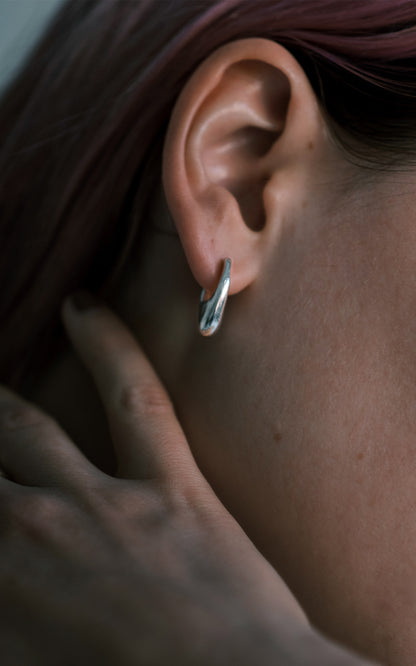 Vintage "V” pierce