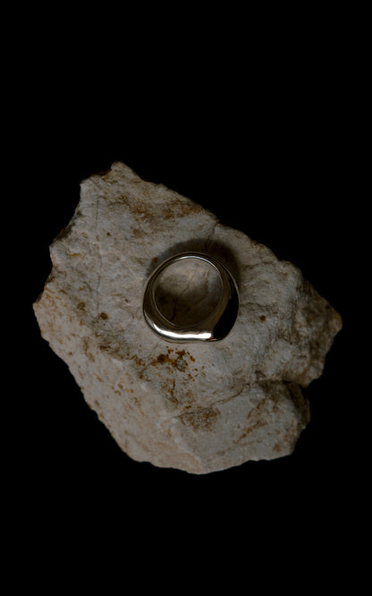 Vintage volume ring
