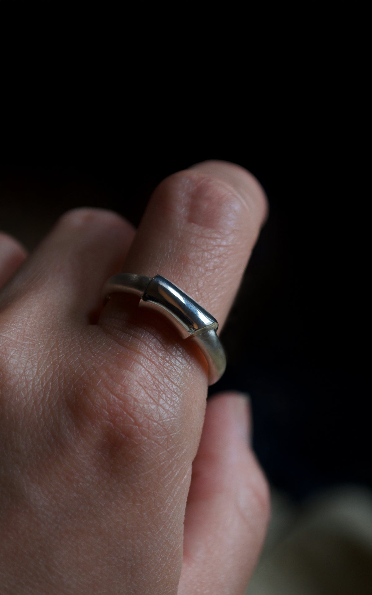 Still Bar Ring